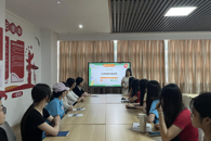 �ƾ�����������ѧԺ��չ �����뵳Ա��ϯ�����桱 ֮�����쿵���������ߡ�����