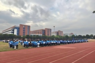 �ƾ�����������ѧԺ��չ����ʱ����ѧ���İ���ʹ�����������ж�������������ʽ