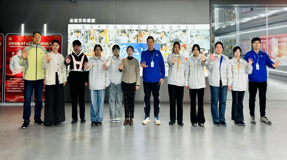 �����ֳ�