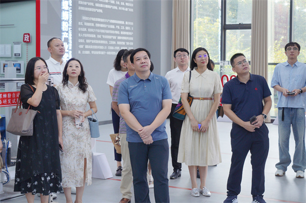 ����365���й�˾����У��