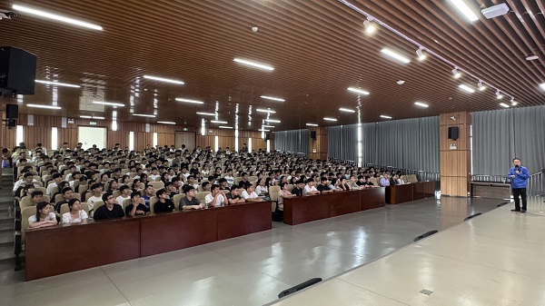 1906b26e5df55f04e30181b9024d82ff