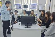 ������Ϣ����ѧԺ�ֳɾ��С����ӿƼ����ա����� 