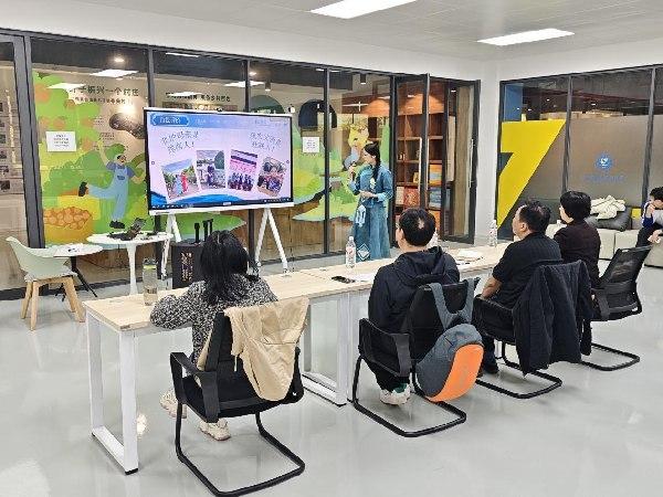 285d1ad22f394bc098cb6bd80c3593dd 27e618934ba847ea4911226b6a61e5ad