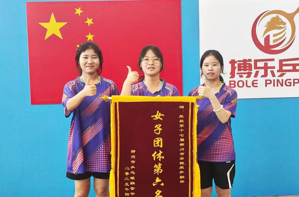 Ů����������ٻ������1