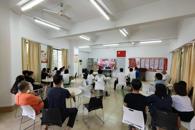 ����ʷѧϰ������ͨʶ����ѧԺ��֯��ְ�������տ���ף�й�����������100�������ֳ�ֱ��