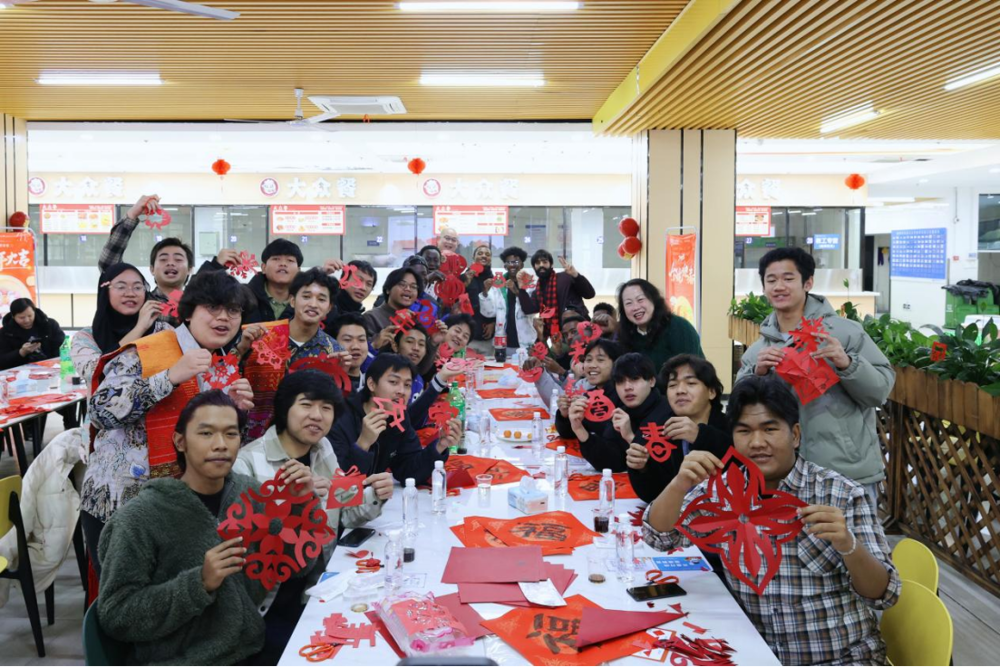 368712d6992b4486b3ad361bdfd92ccf