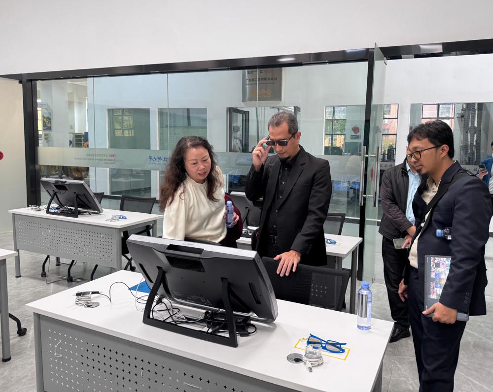 ÂÃÐÐʵѵÊÒ ÂÃÐÐʵѵÊÒ