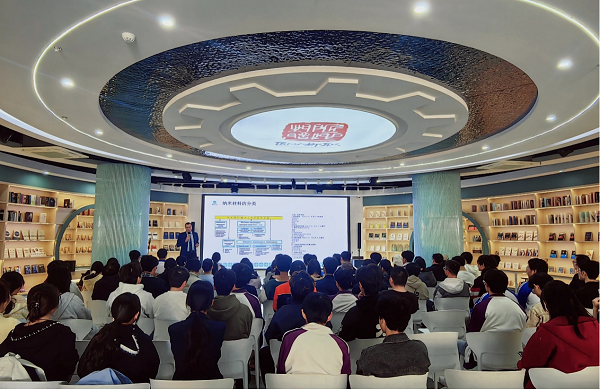 �����ֳ�