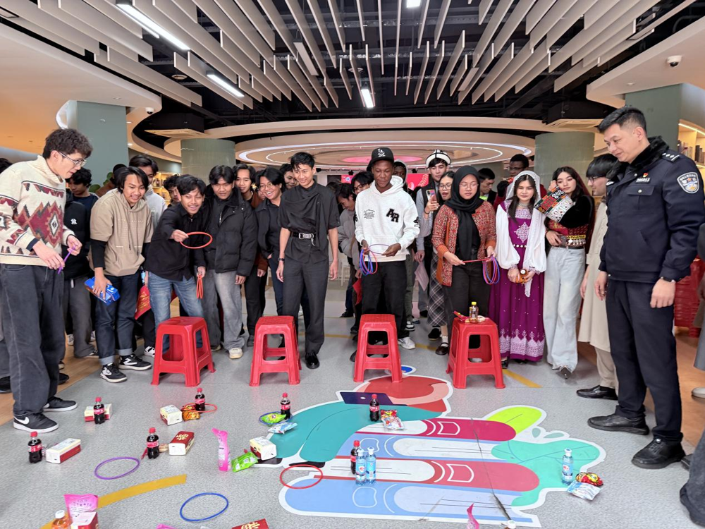 365���й�˾������ѧ������ζ�������������ȴ��ڡ��Ļ�����