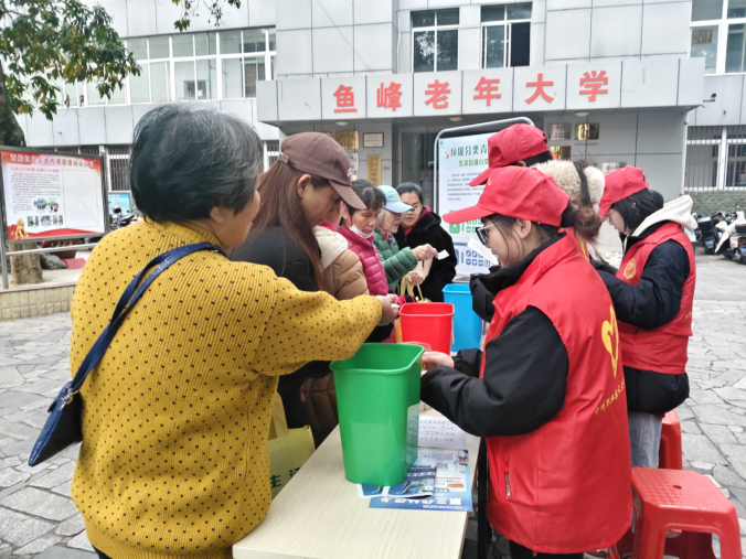 10f6da5764544c398edfb7e16f4c0ccb