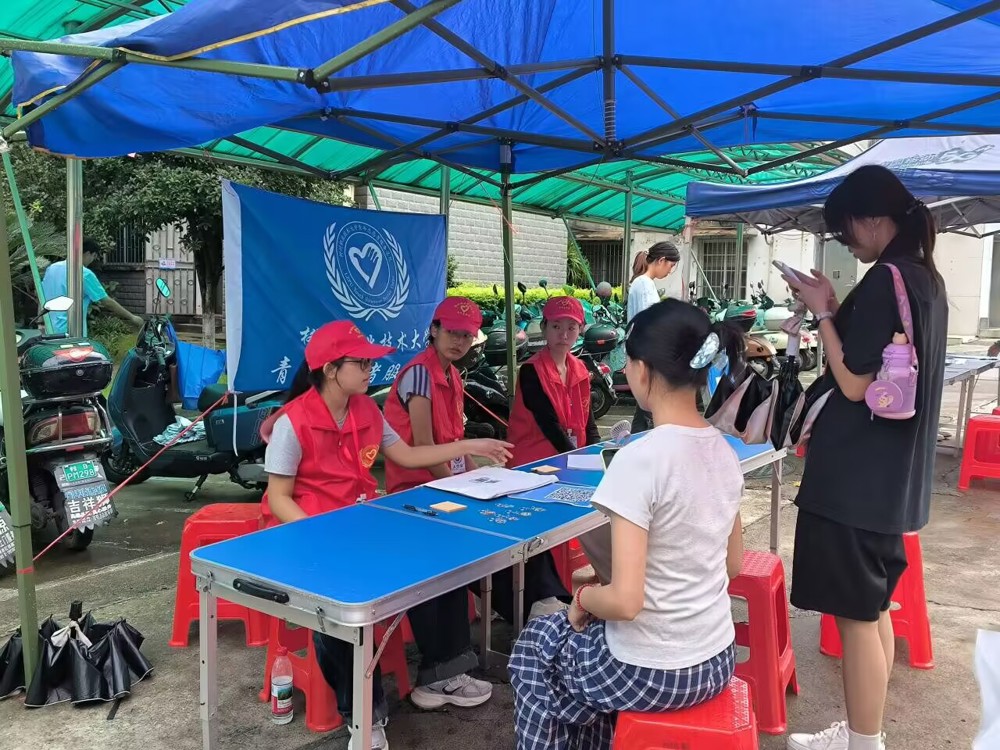 c144c59db4ca43c988f82b3761a5ac06 c144c59db4ca43c988f82b3761a5ac06.jpg