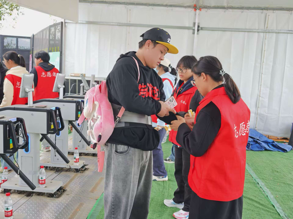 ��Ը��ΪVIP��������ֻ�