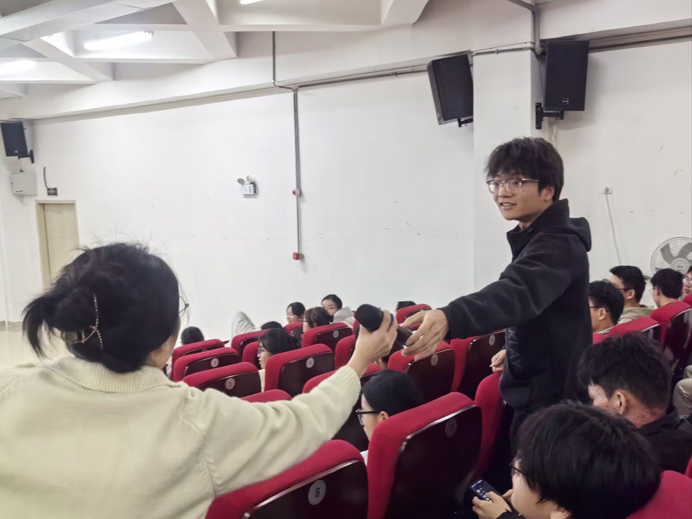 ΢��ͼƬ_20251225205902