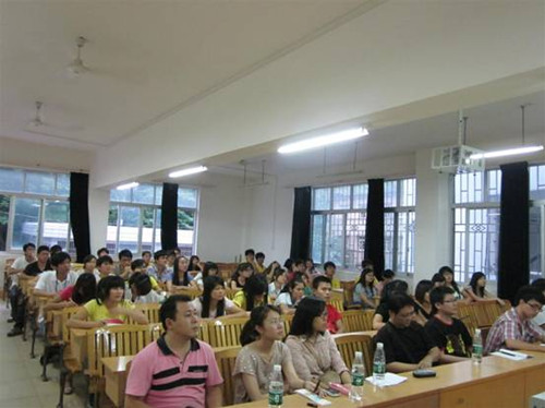 ��ϯ���������ȫ��ѧ���ɲ���������������