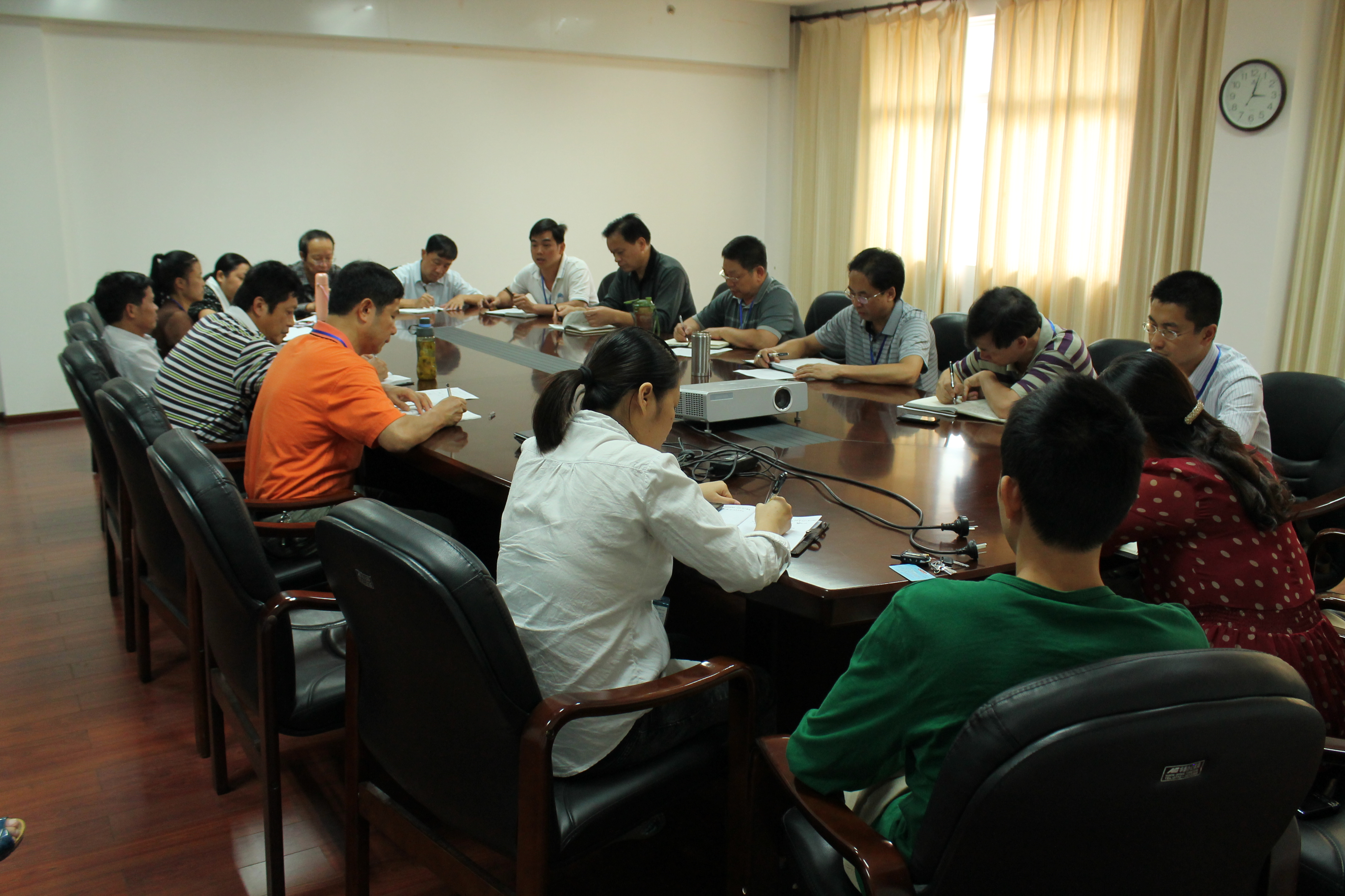 �徲�����ֳ�