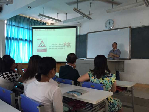 20151029211903970 óÂÃϵѧÉú¿Æ¿Æ³¤³ÂÔÂÃ÷ÔÚ˵Ã÷ʵϰÇå¾²ÊÂÏî