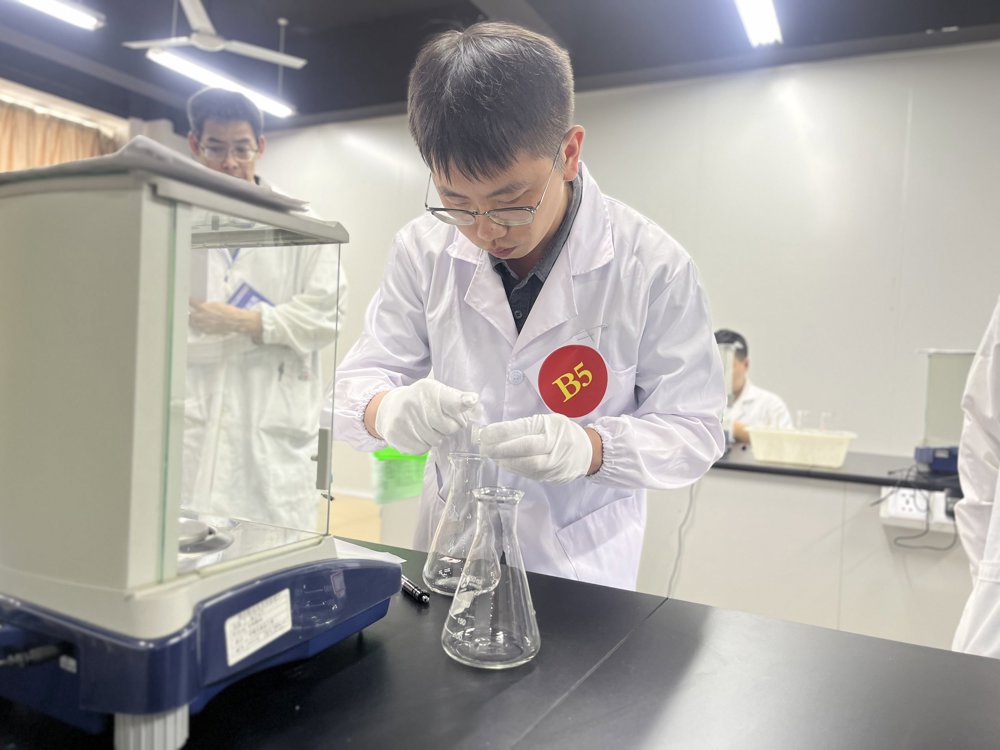 ����ѡ�ֽ����ֳ�