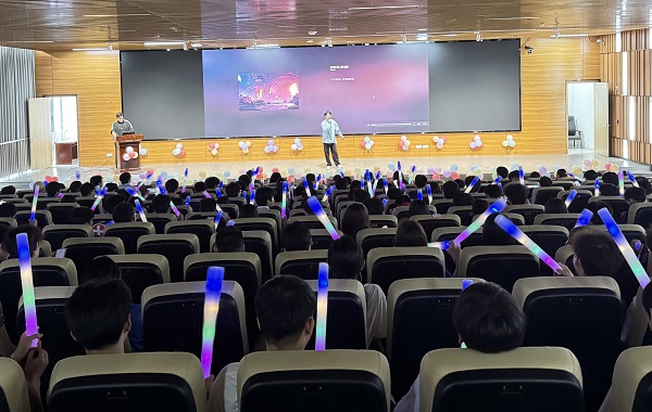 ͬ�����������