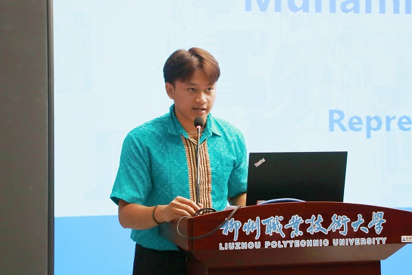 ѧ����������