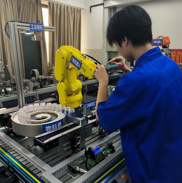 ����������һ�ֿɿ��پ�׼�������ȵ�ץ��