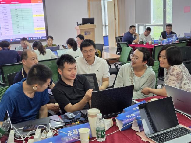 6872c7d459c3444b8b316315dfcc762d 81e18599ee0d281f6e171a0bd85e5ebd