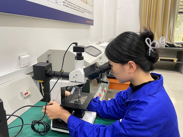 �������Ӳ����΢����֯