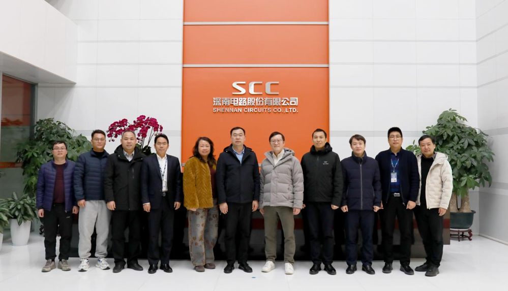 ��У������һ�л�����ϵ�·�ɷ����޹�˾