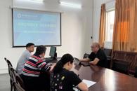 �������ۡ�У��������д�ָ����ѧͷ�Դ�����