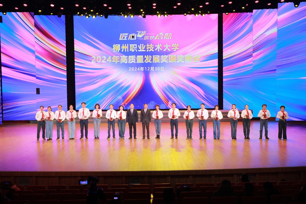 �������ഺ�������·����ֳ�