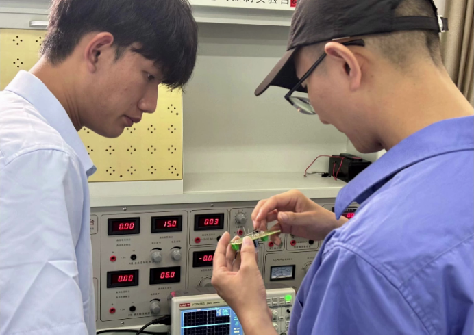 93b991c18bc442d4a12fb786bf98bc84