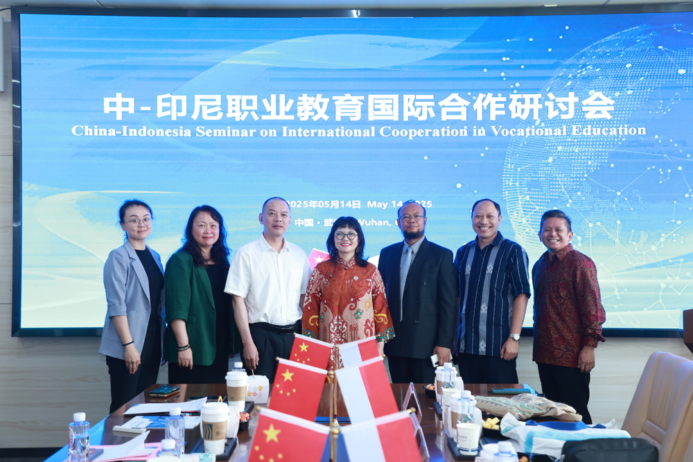 31ae1c4a01424816b31c81ac77ec0642 31ae1c4a01424816b31c81ac77ec0642