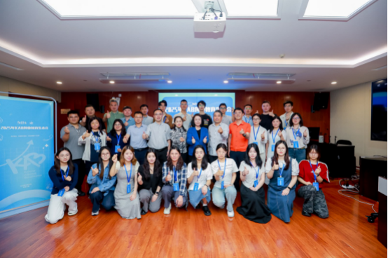 42f145c6b4094e4f9732ac448a6bd8f1