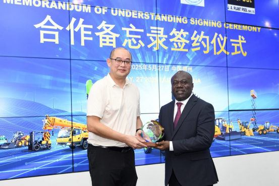 8ef69f91de634017baedeaba06f1fd0a