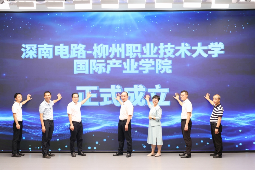 7885116d45144377ab0b9f688fa6a165 IMG_257