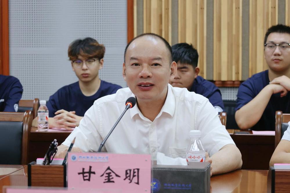 ad41769edf35428798ea1ec926416a23