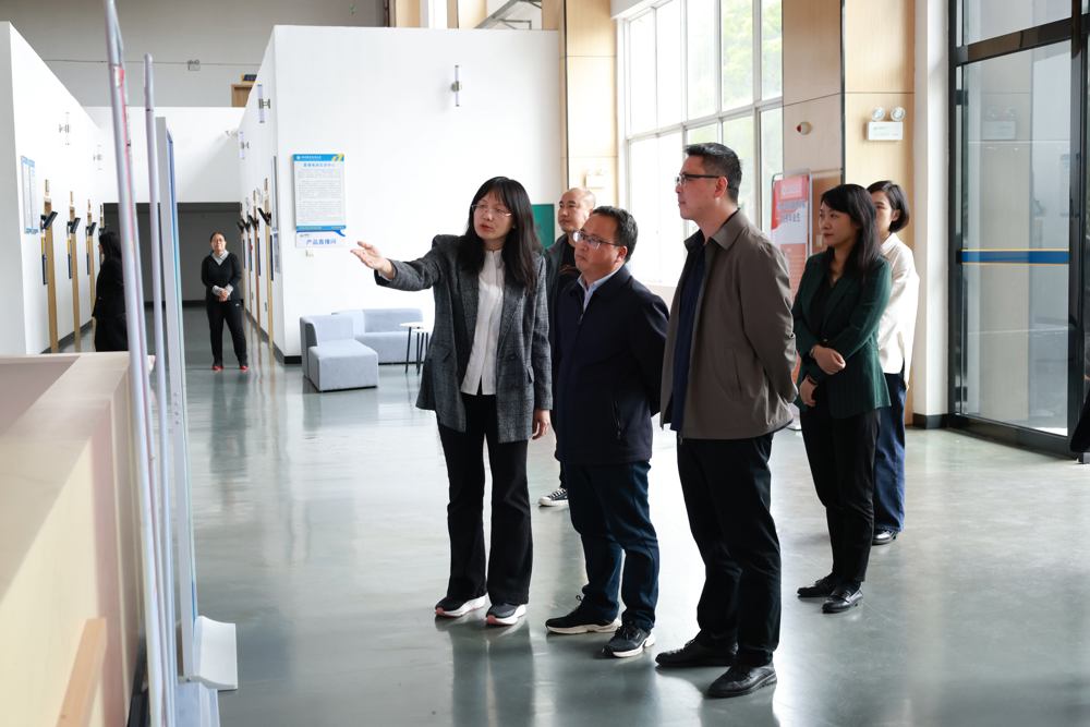 LY8A2933_����