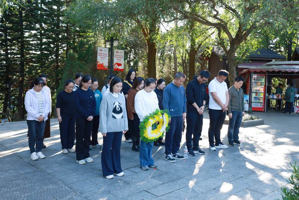 LY8A4951_����