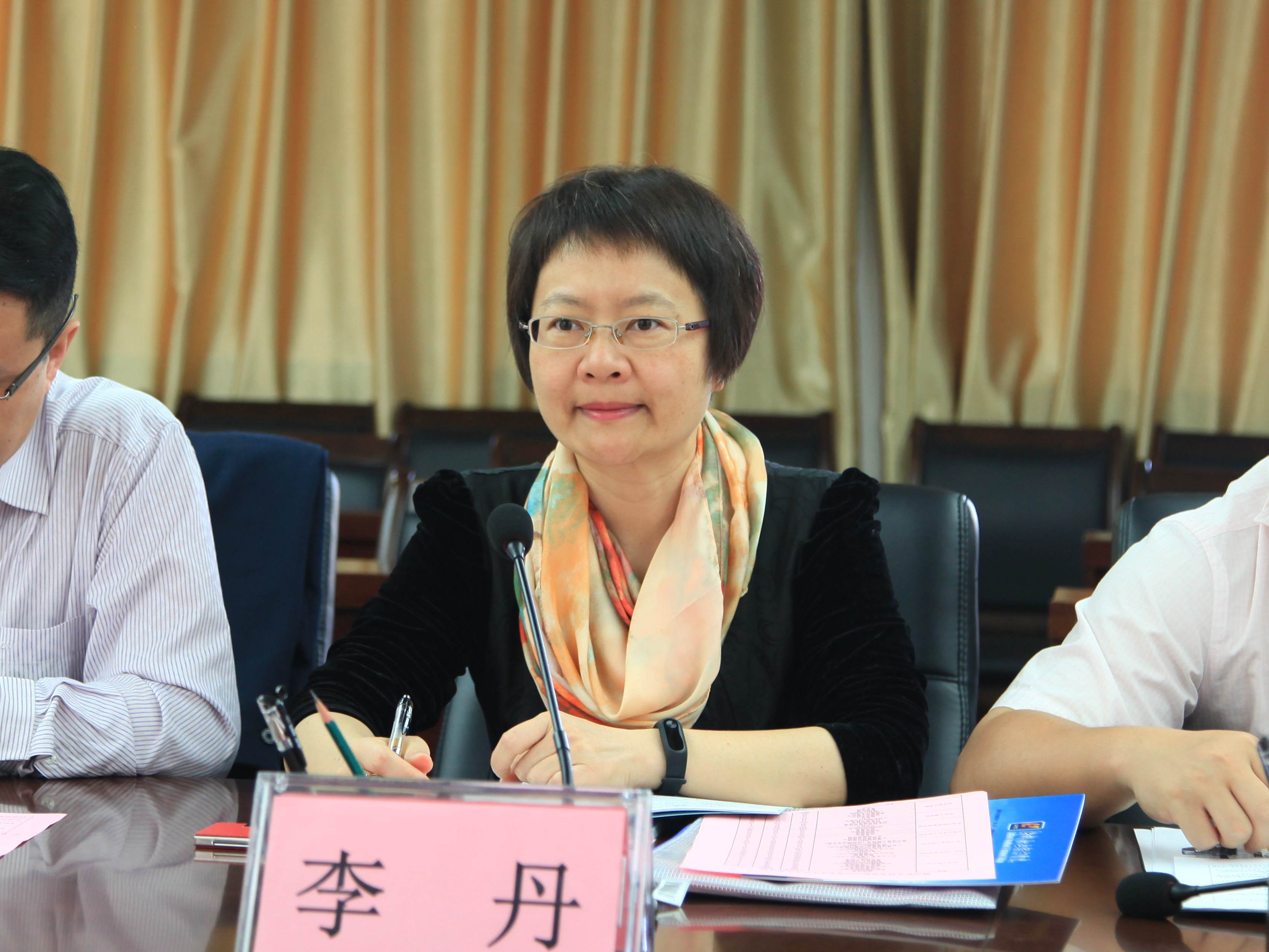 665de6bebb2f446f9947825ee0a6f809 665de6bebb2f446f9947825ee0a6f809