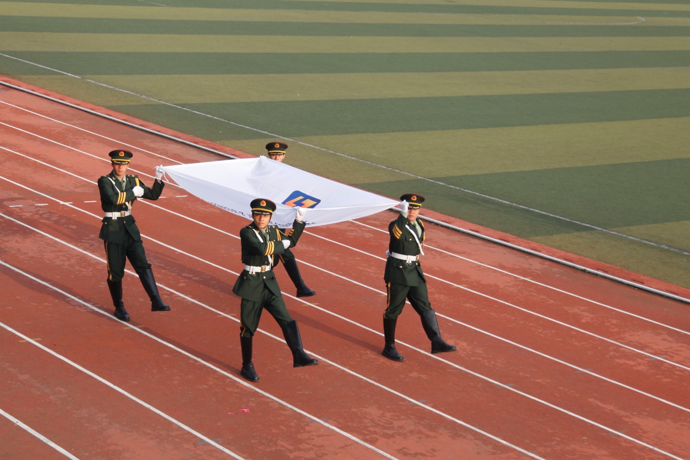 201712081707454508 201712081707454508.Jpeg