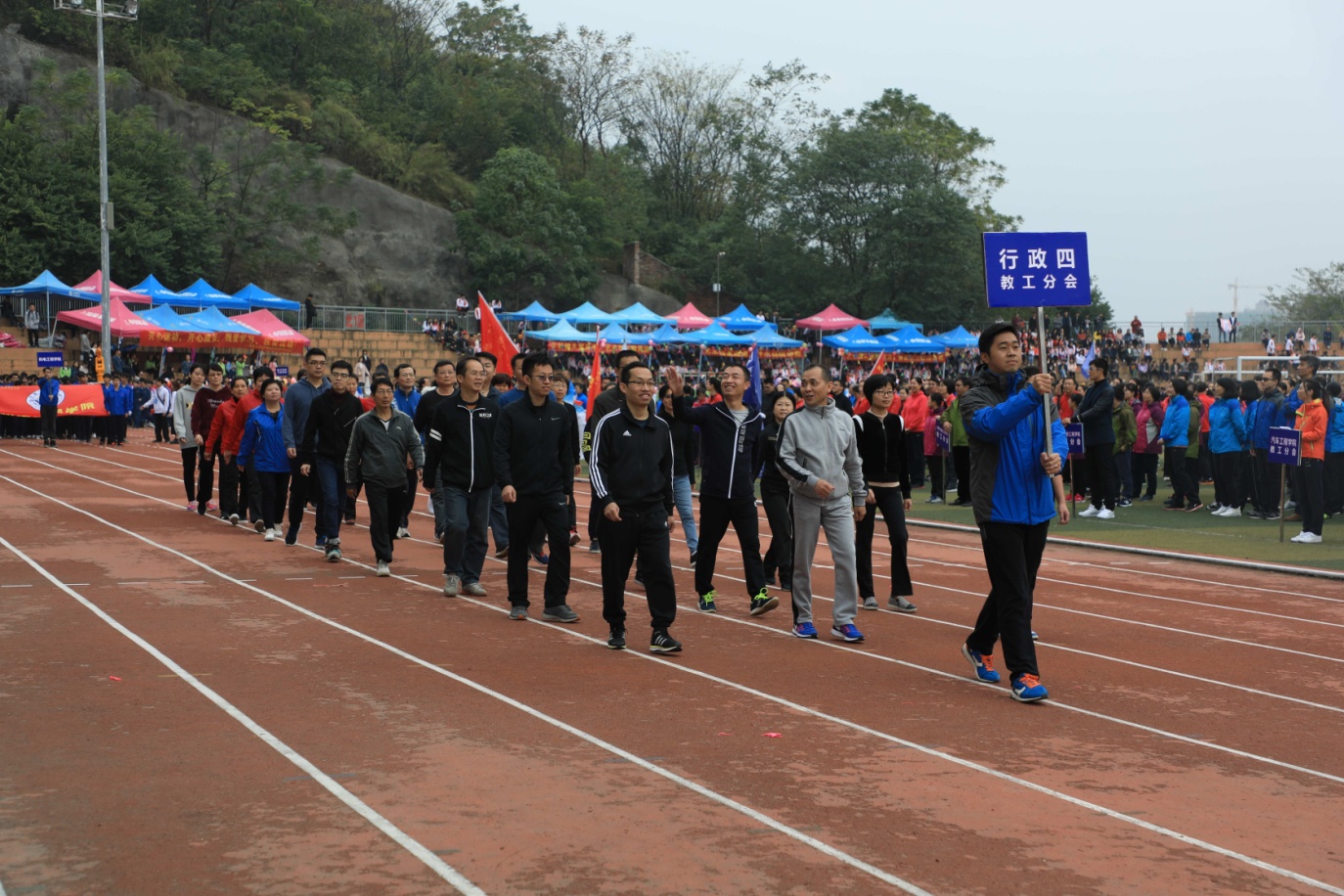 201712081707467835 201712081707467835.Jpeg