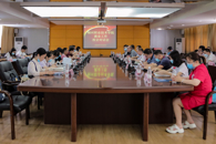 У��Я�ַ����ҵ����ҵ�����һ�������365���й�˾�ٿ��ڶ��ھ�ҵ����У��Ի���