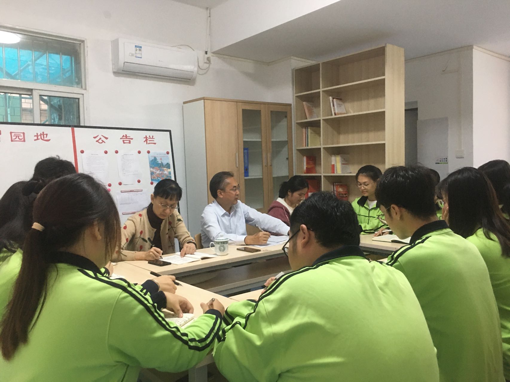 202211291639321566 202211291639321566.jpg