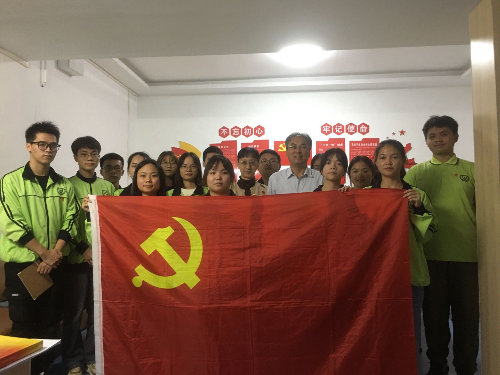 202211291639526445 202211291639526445.jpg