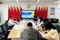 �������ۡ�У��ί���������������ҵ����������ѧԺָ����ѧͷ�Դ�����