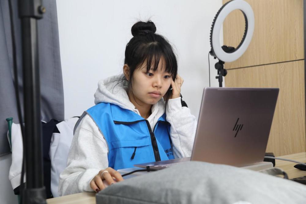 9d24cb95098f3beded3fc28fa0c711a1