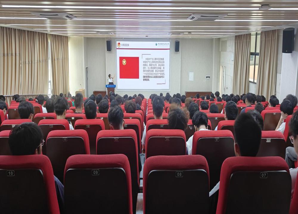 1b40140f85bda4c1c6af9c4d5d302555