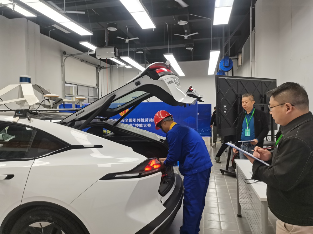 ²ÎÈüÑ¡ÊÖ¾ÙÐÐʵ²Ù¾ºÈü ²ÎÈüÑ¡ÊÖ¾ÙÐÐʵ²Ù¾ºÈü