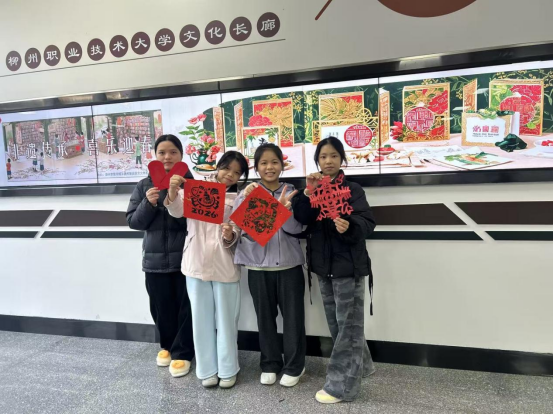 e05c137170b24c388b8a97749575ff7b