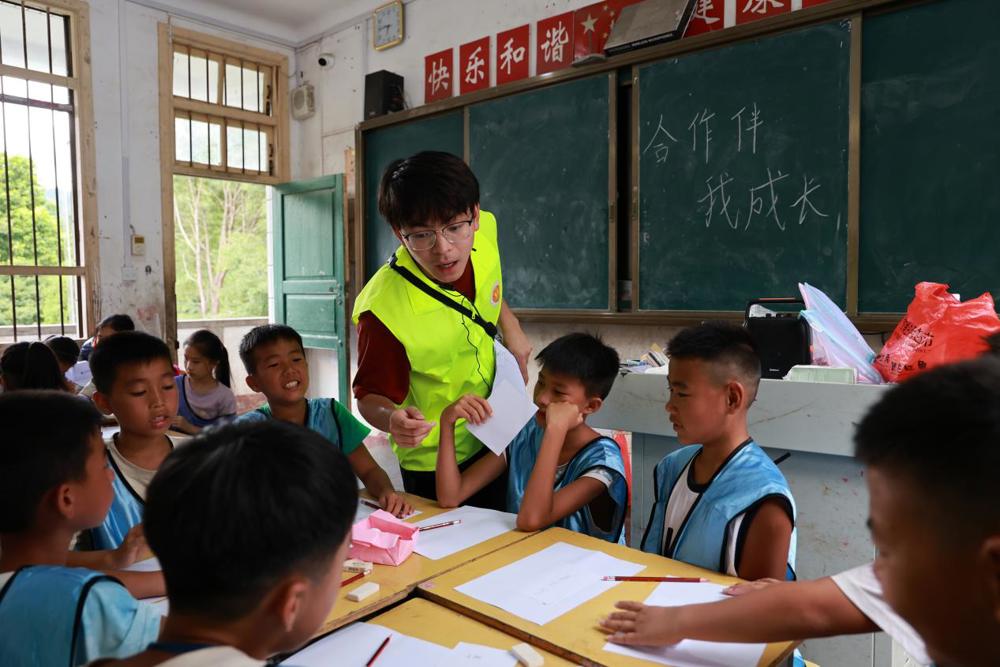 ����С���á��������鿪չ