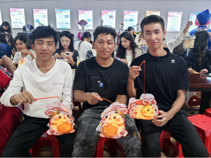 d4f2b9d71c49416d883f3bdcab3dea8d